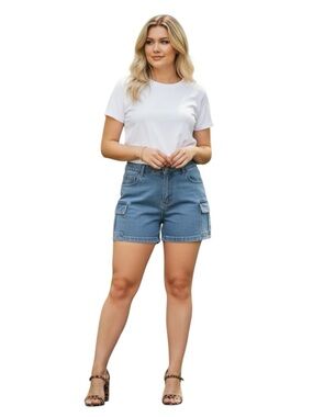 Daisy Plus Size Women'sDenim Cargo Shorts with Flap Pockets Stretch 2X